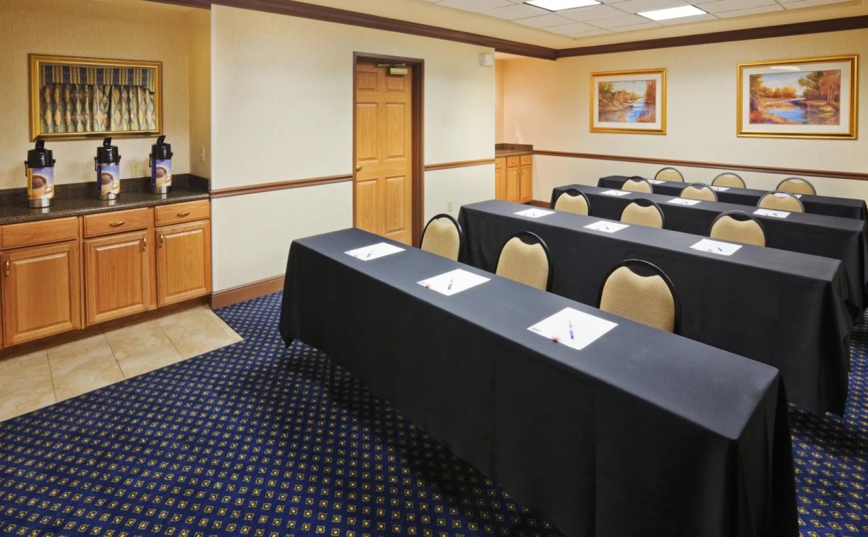 Holiday Inn Express Hotel & Suites Jenks by IHG