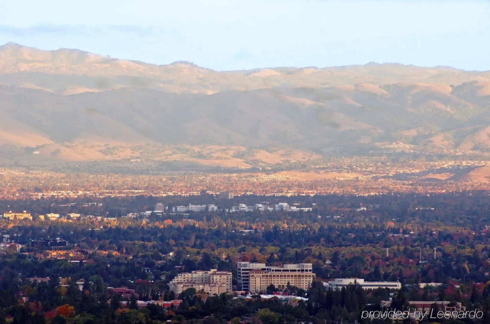 Juniper Hotel Cupertino, Curio Collection by Hilton