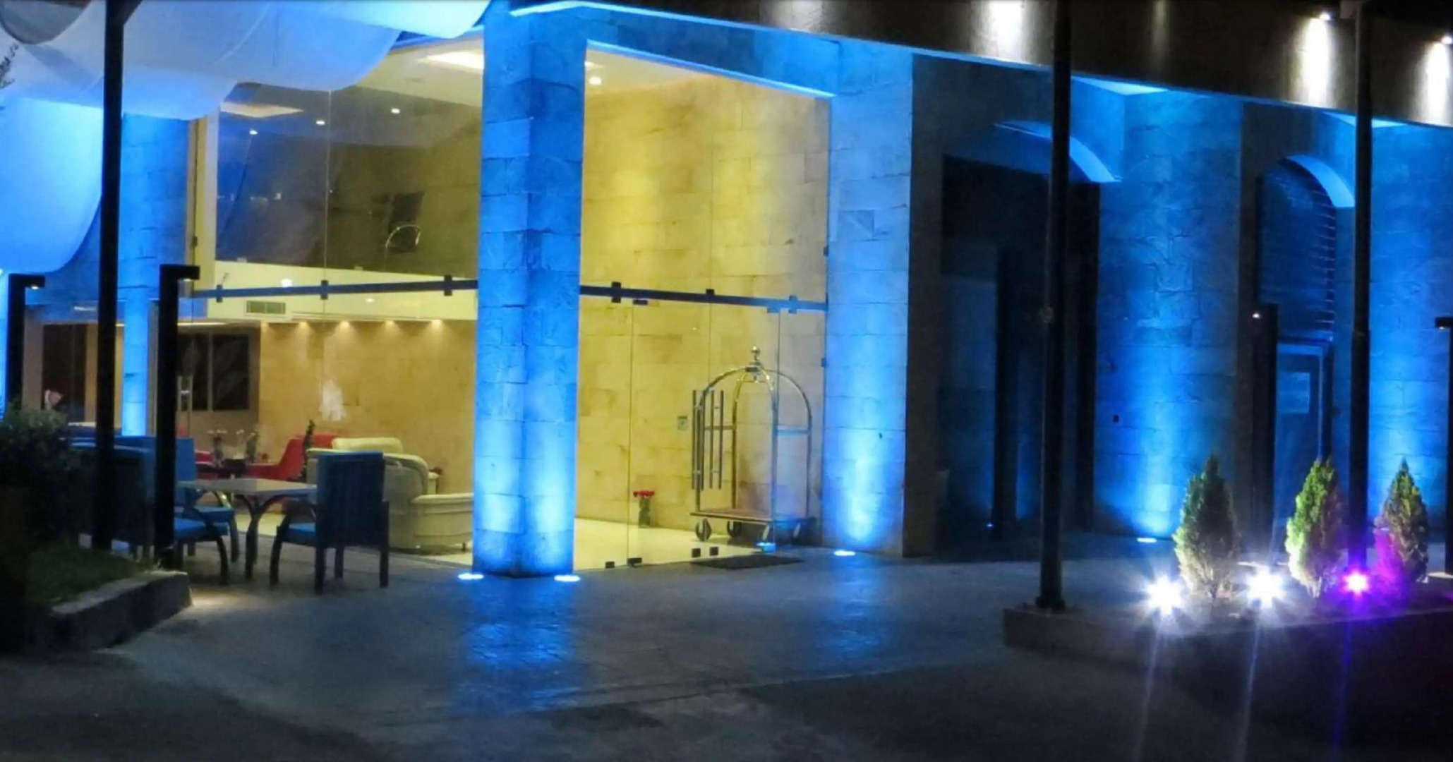 Jounieh Suites Hotel