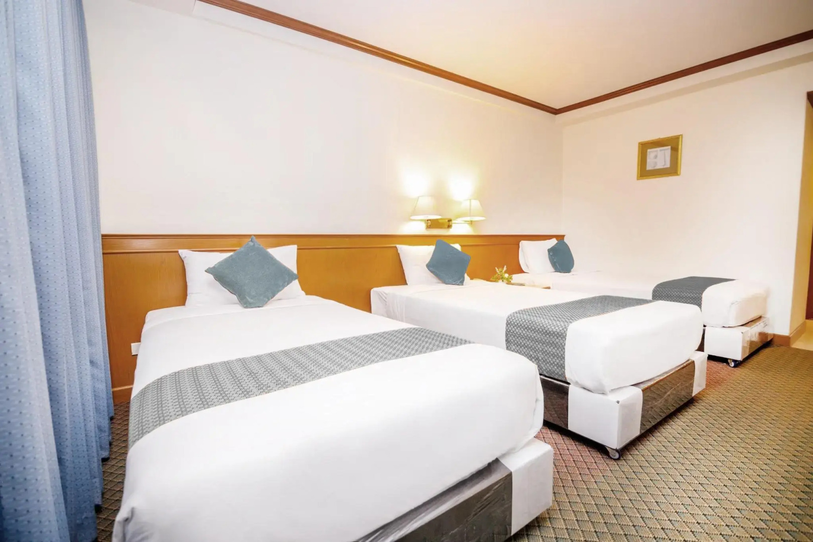 Sing Golden Place Hotel