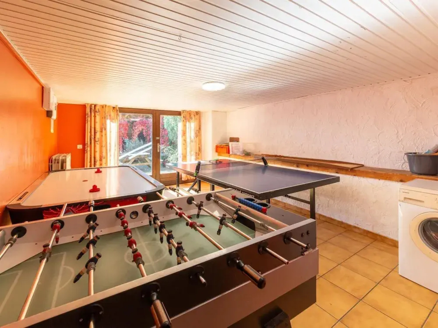 Holiday Home in Montleban With Sauna