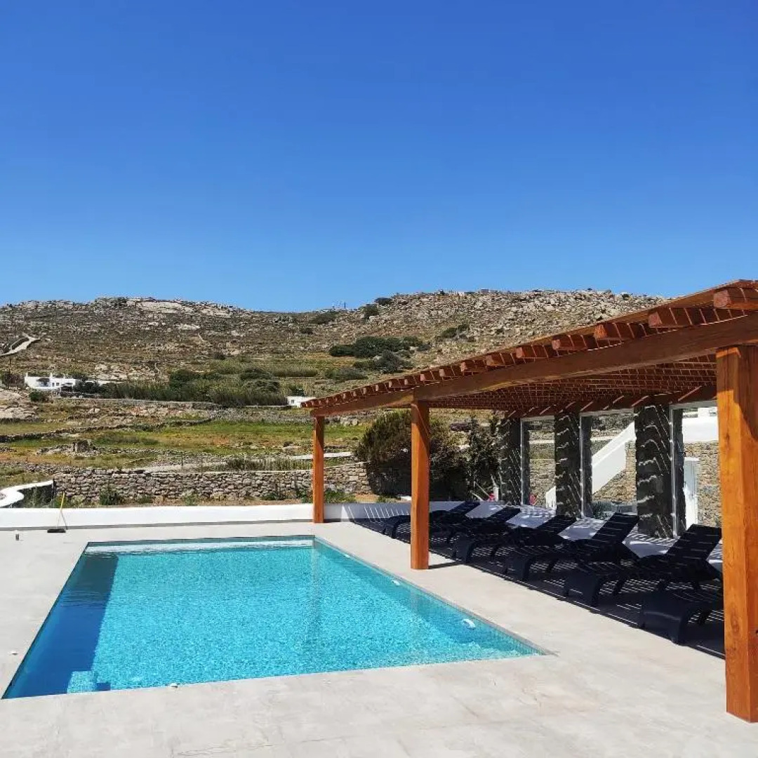 Avalon cosy apartments Kiku studio for 2 with shared swimming pool