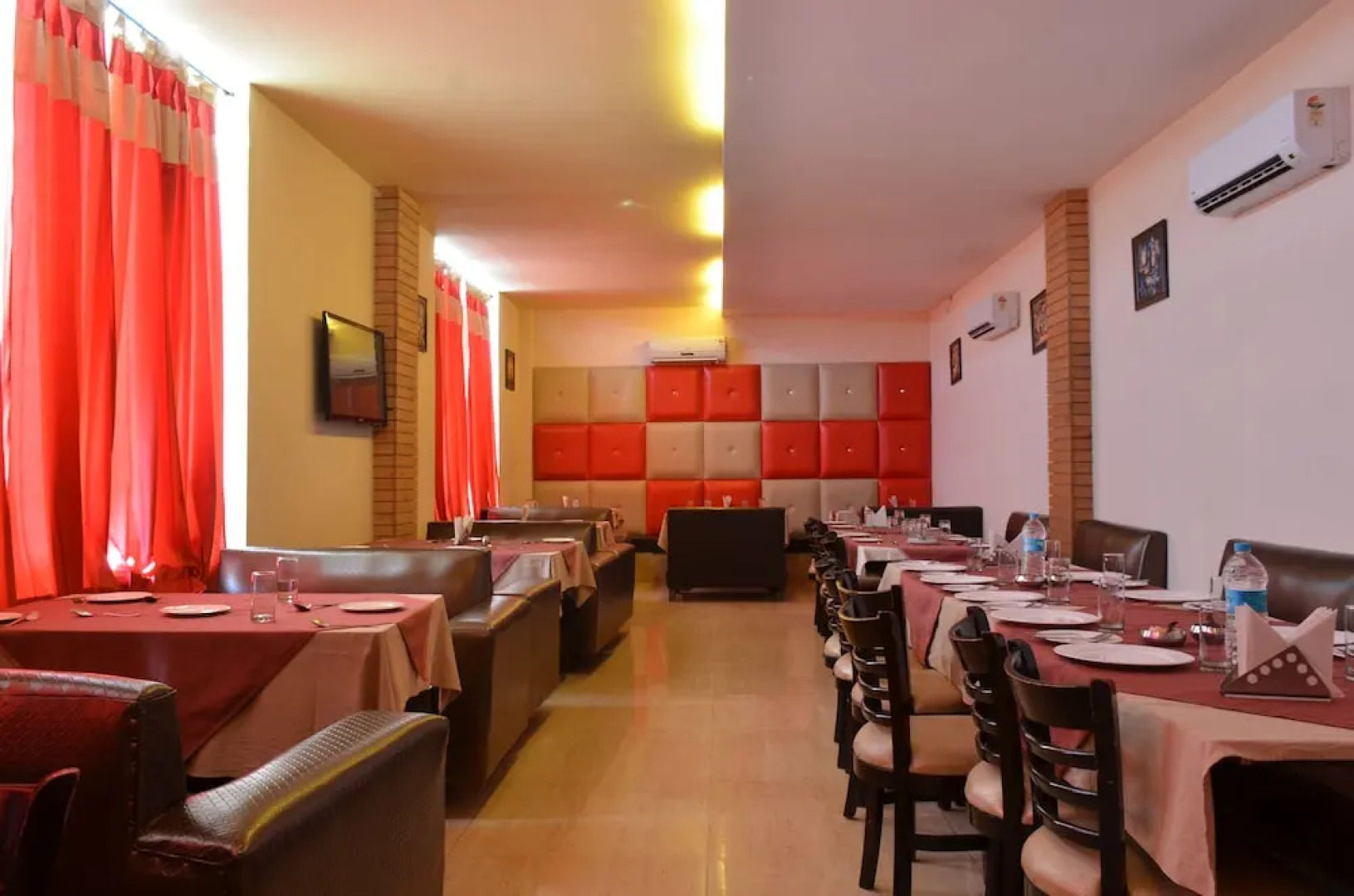 OYO 5389 Hotel Polo Club