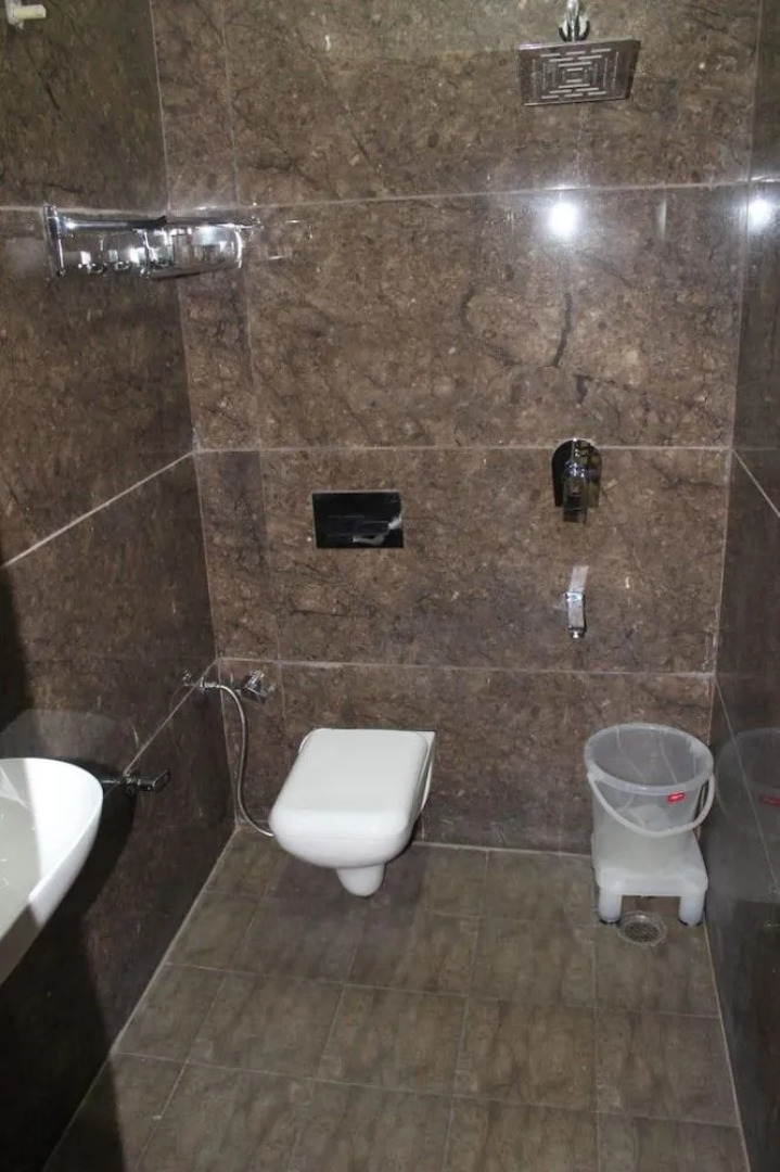 Parkside Navjyoti Hotel