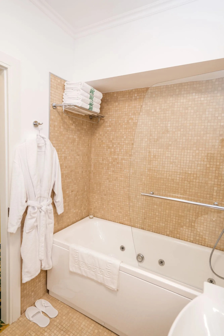 Studio One Accommodation Suites