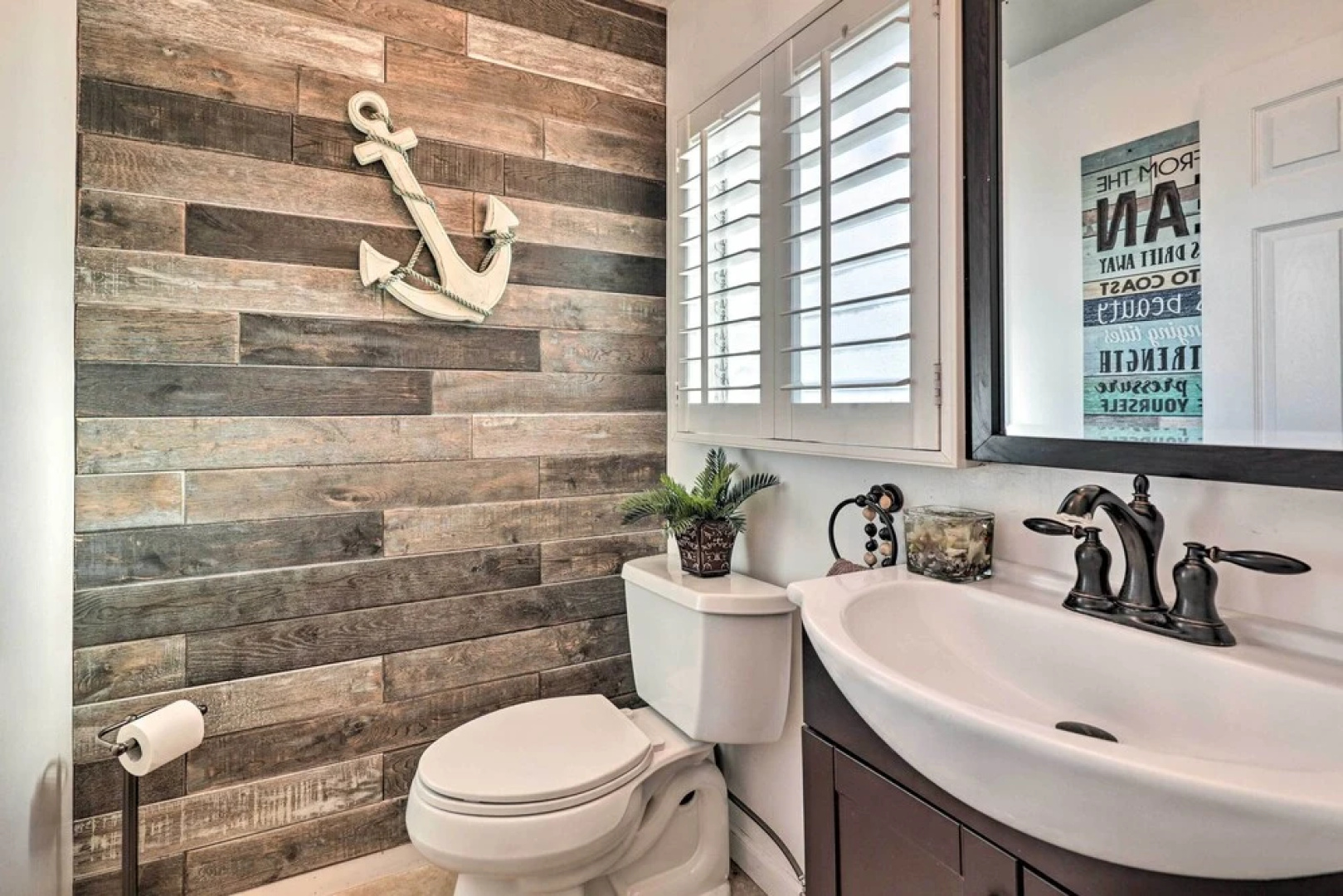 Walk to Ventura Beach: Comfy Home w/ Ocean Views