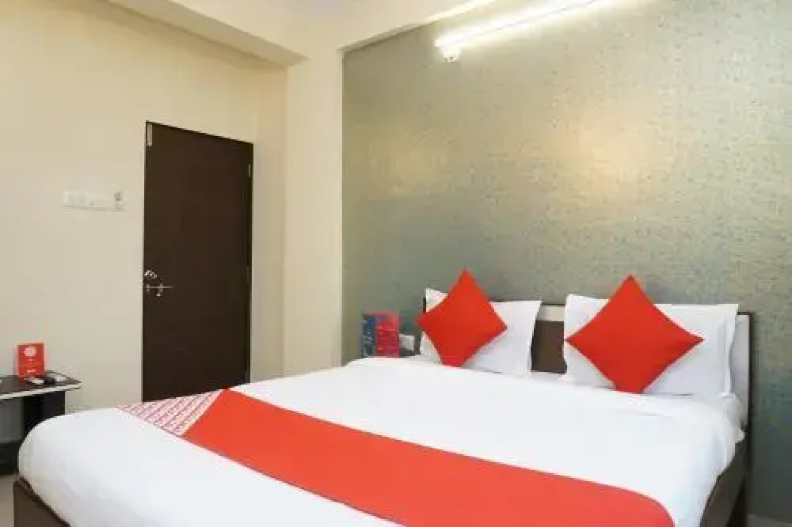 OYO 23422 Hotel Siddharth