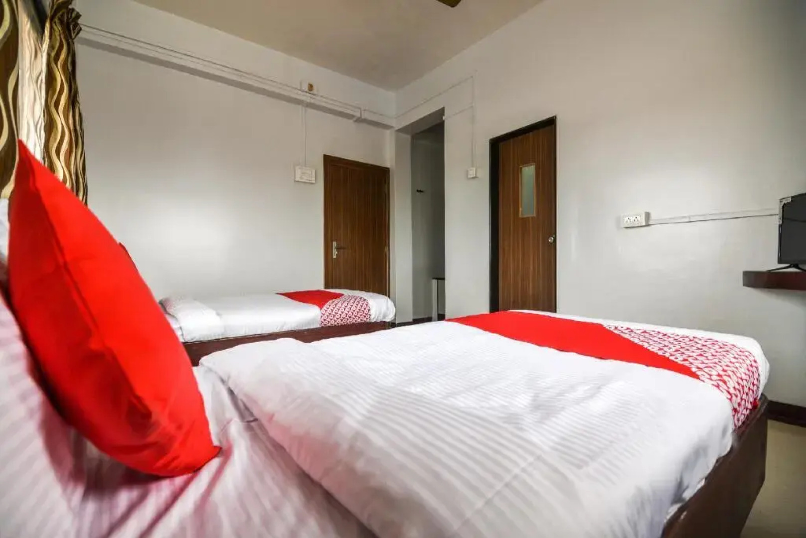 Hotel Shree Gurunanak Lodge by OYO Rooms