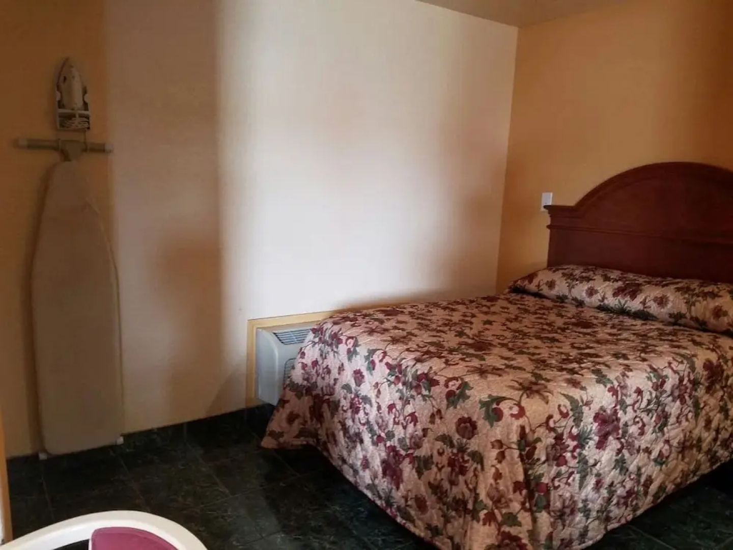 El Camino Motel