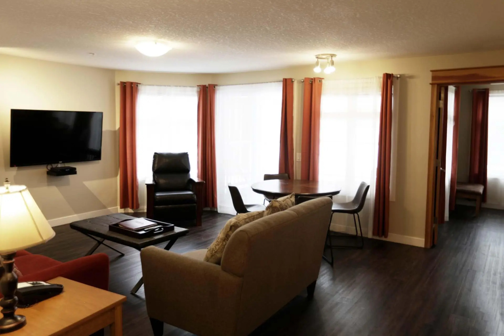 Windtower Lodge & Suites