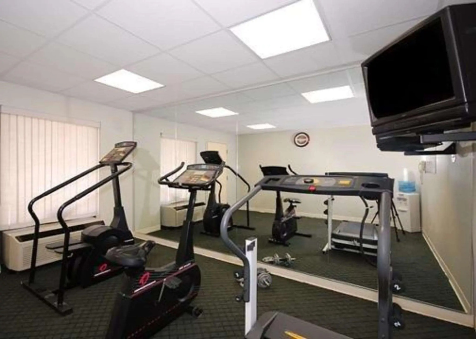 Quality Inn & Suites Dickson