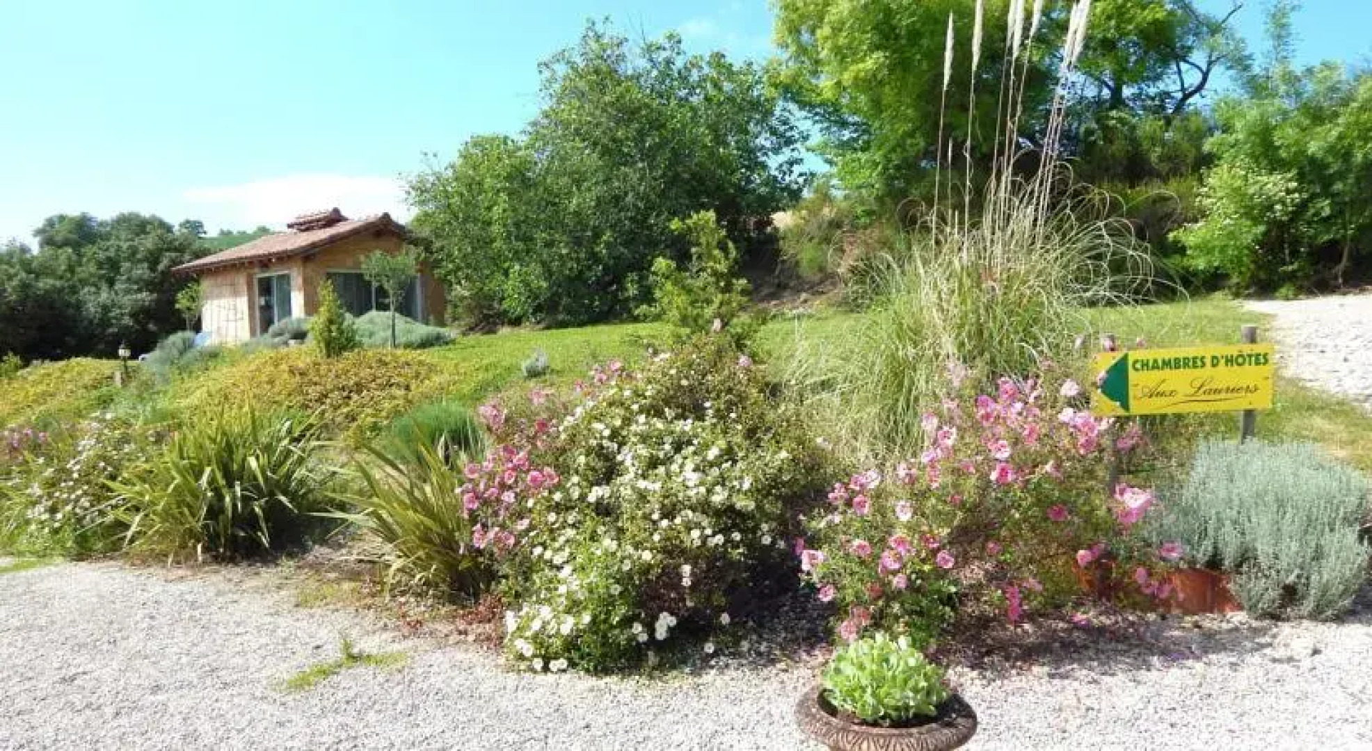 Chambres dHôtes aux Lauriers