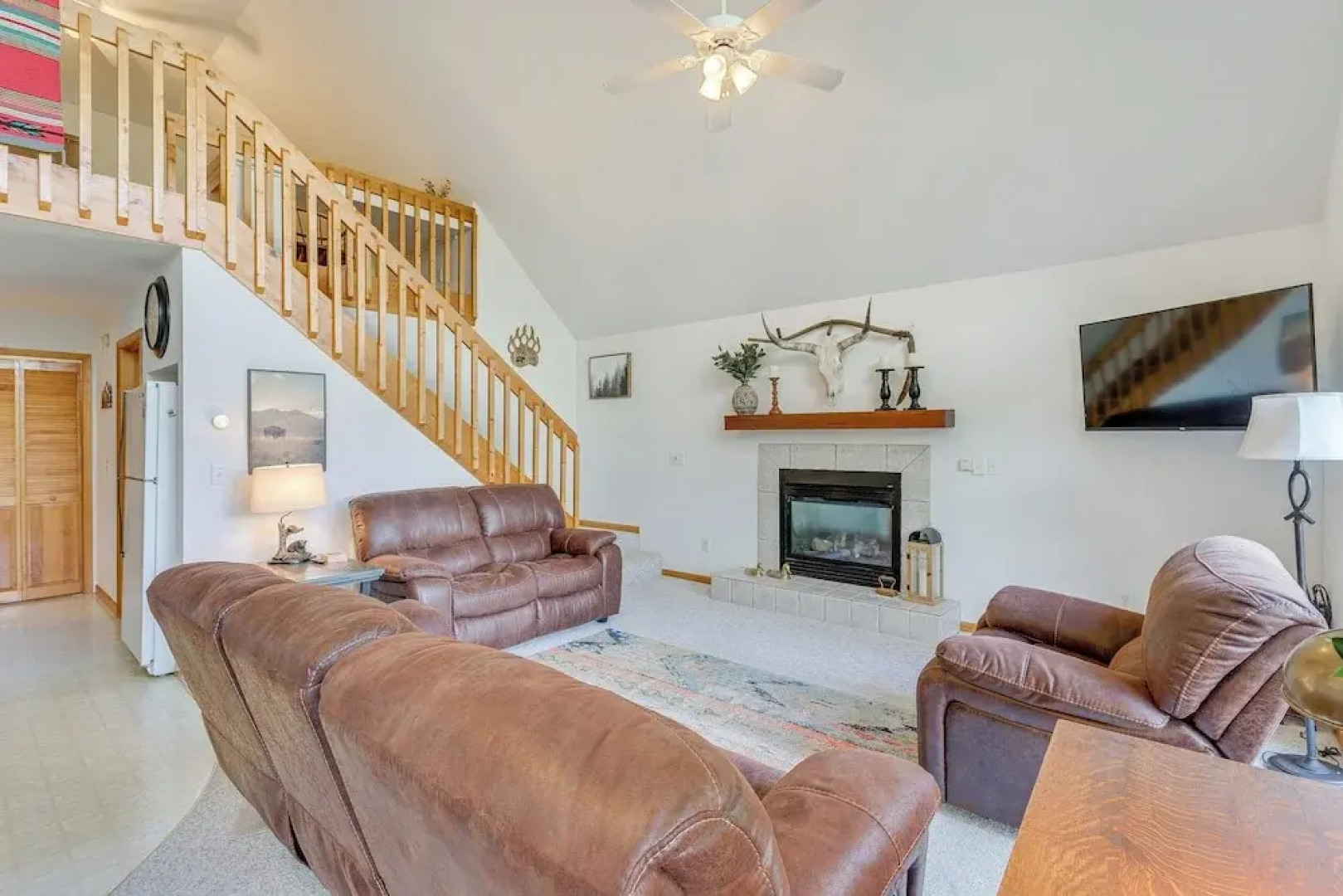 Murphy Cabin w/ Deck & Sweeping Mountain Views!