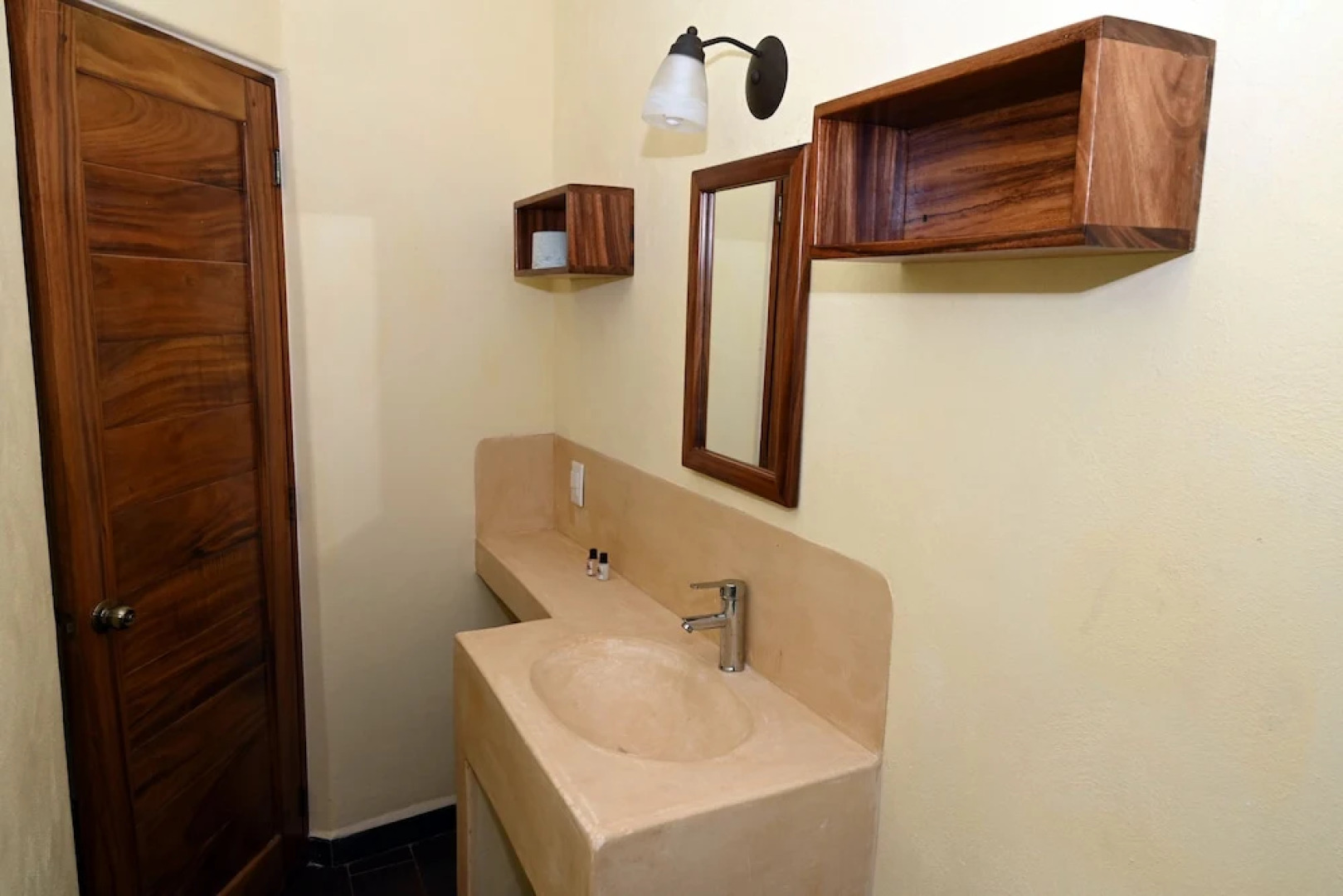 Hotel Vista Guamilule