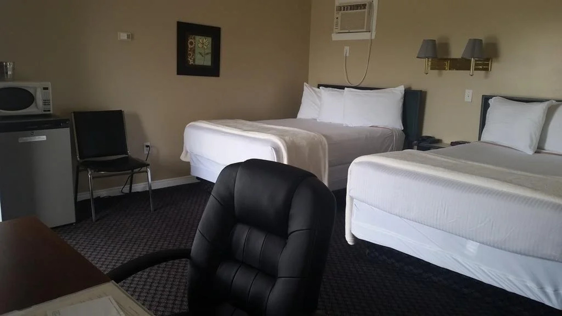 Middleton Motel & Suites
