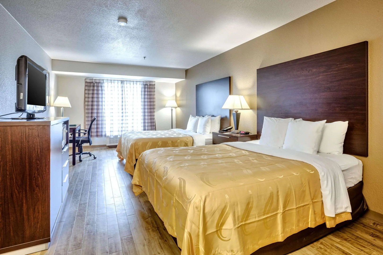 Quality Inn near Six Flags Discovery Kingdom - Napa Valley
