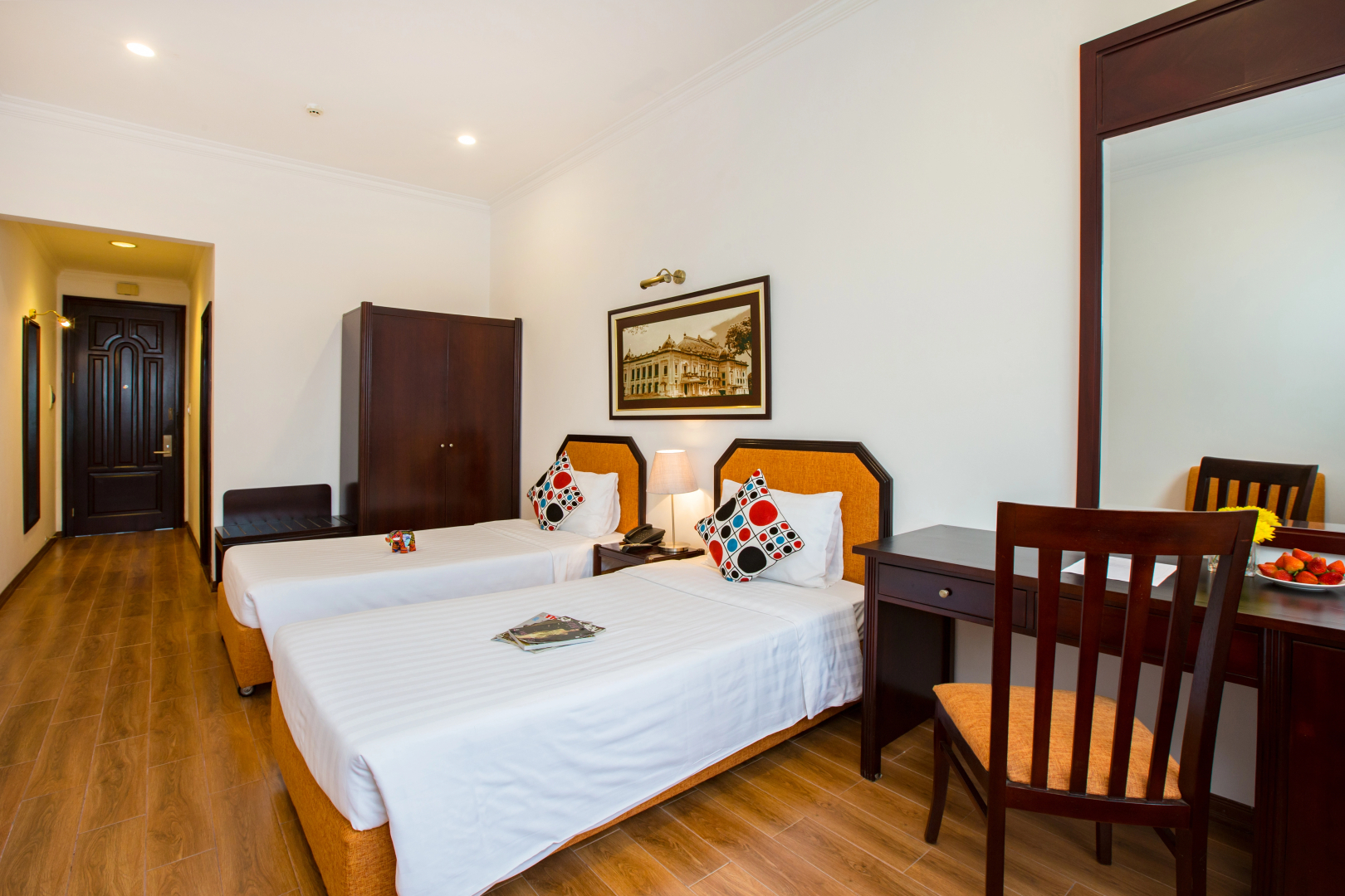Thang Long Espana Hotel