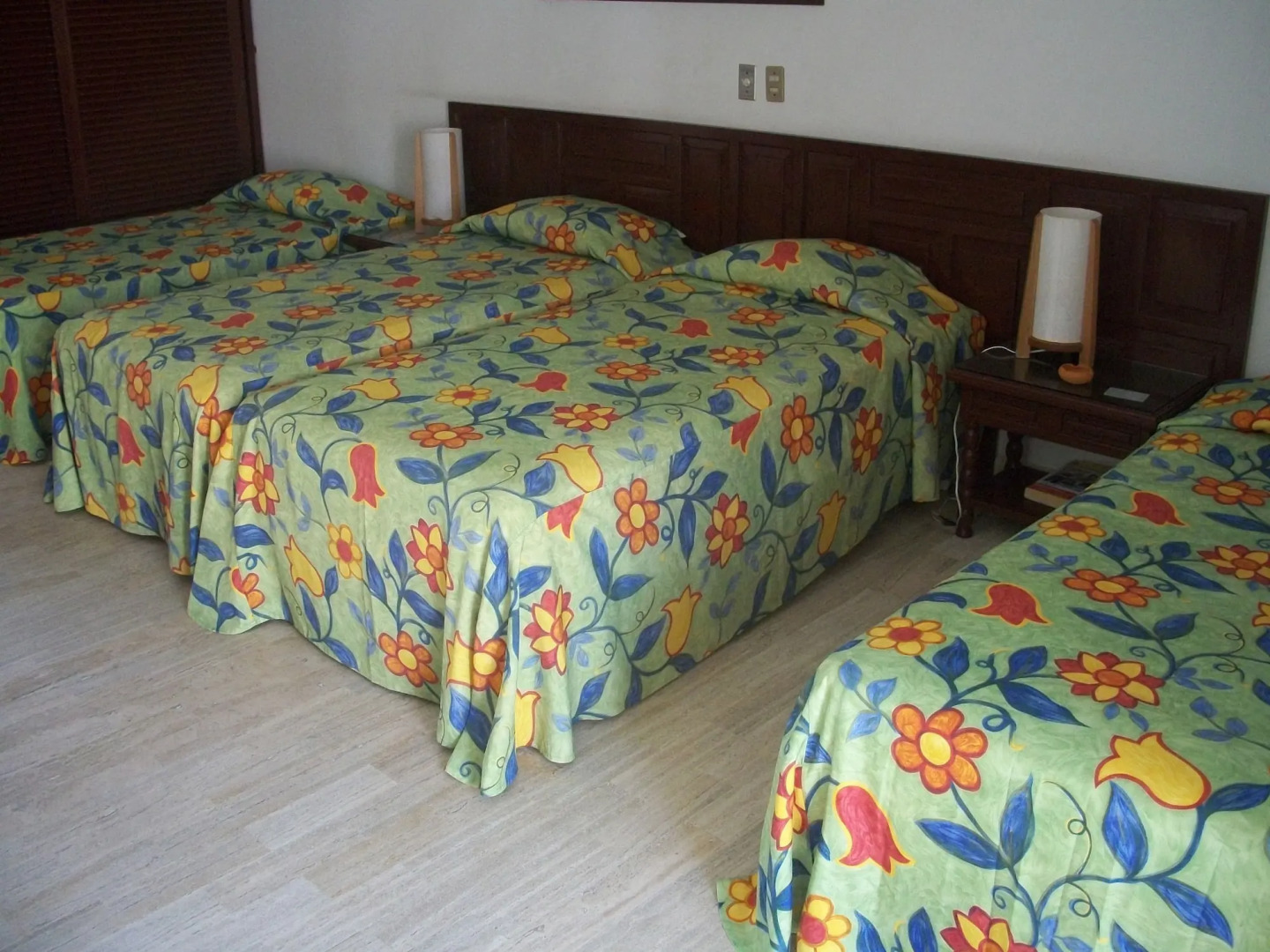 Sands Acapulco Hotel & Bungalows