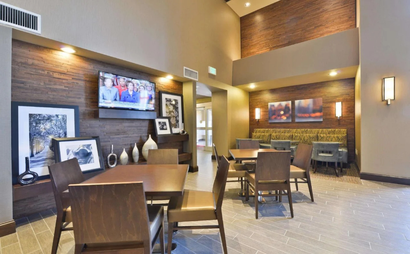 Hampton Inn & Suites Greensboro/Coliseum Area