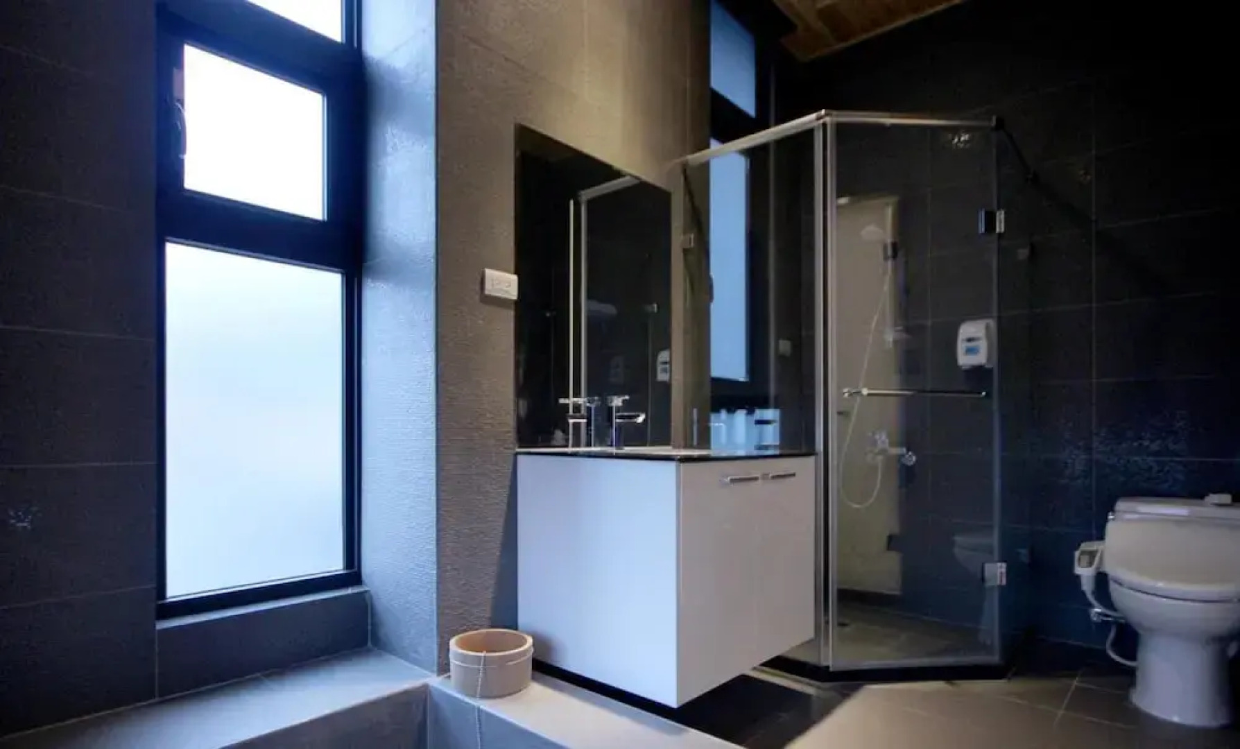 Chuan Shiang Hot Spring Hostel