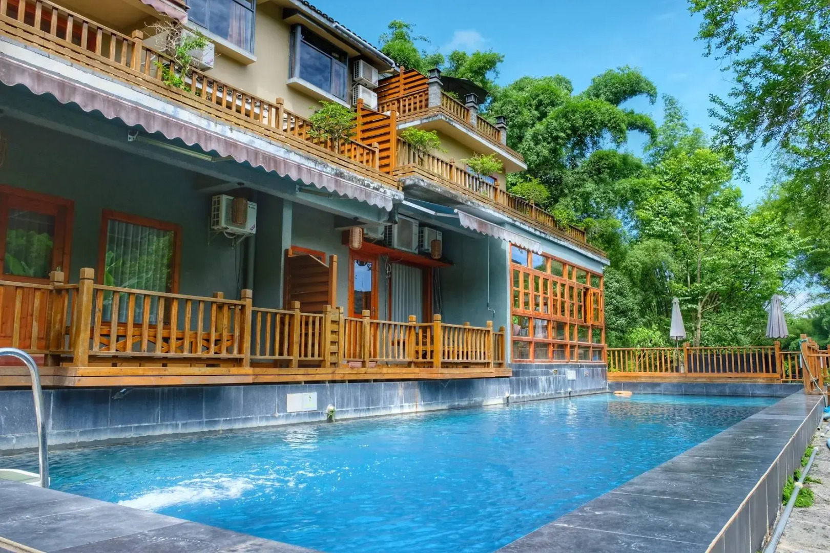 Yangshuo Moondance Hotel