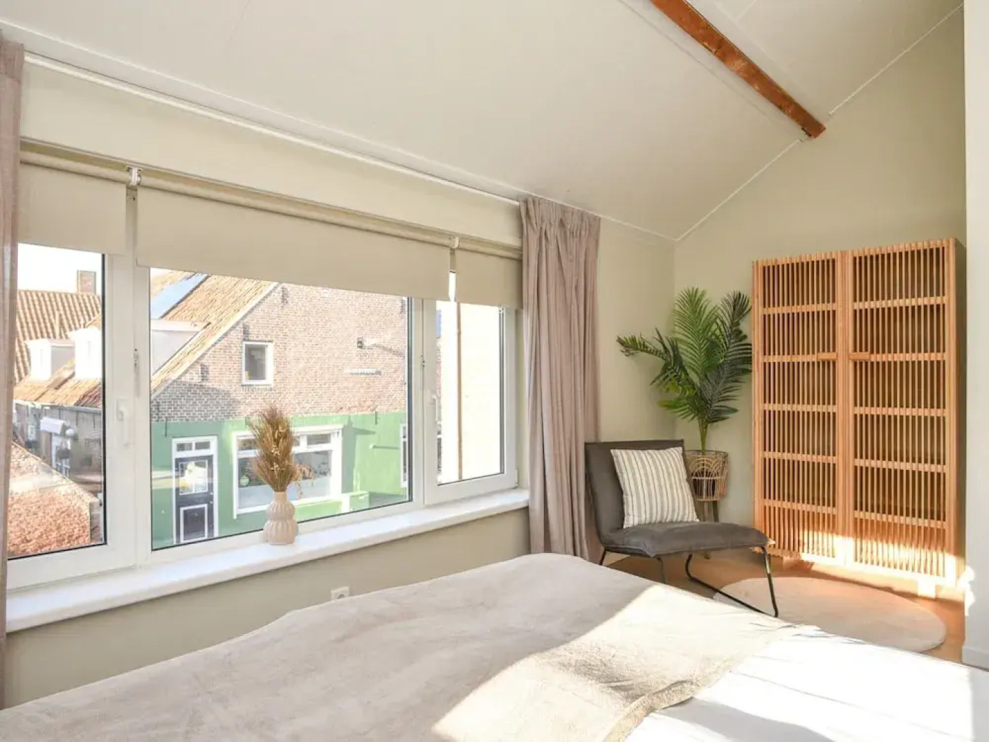 Holiday Home in Vrouwenpolder Near Beach