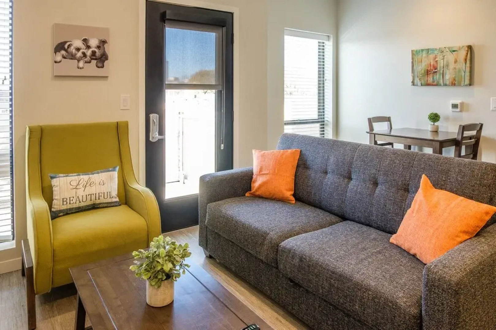 FRONTDESK Rowat Lofts East Village Des Moines