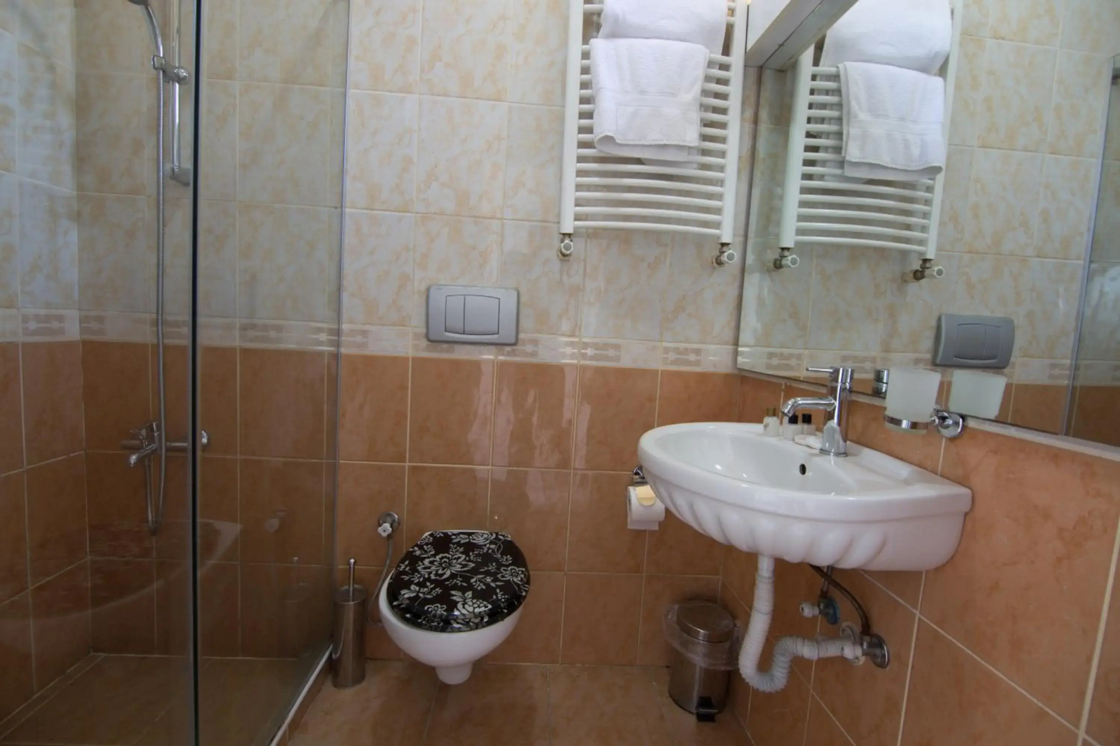 Element Suites