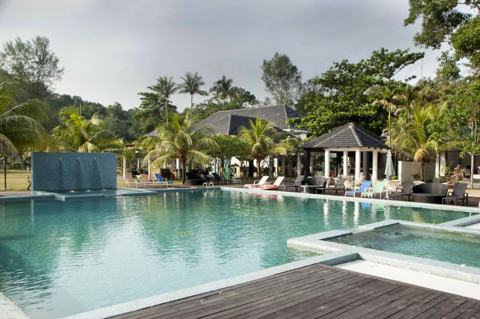 Sari Pacifica Resort & Spa Sibu Island