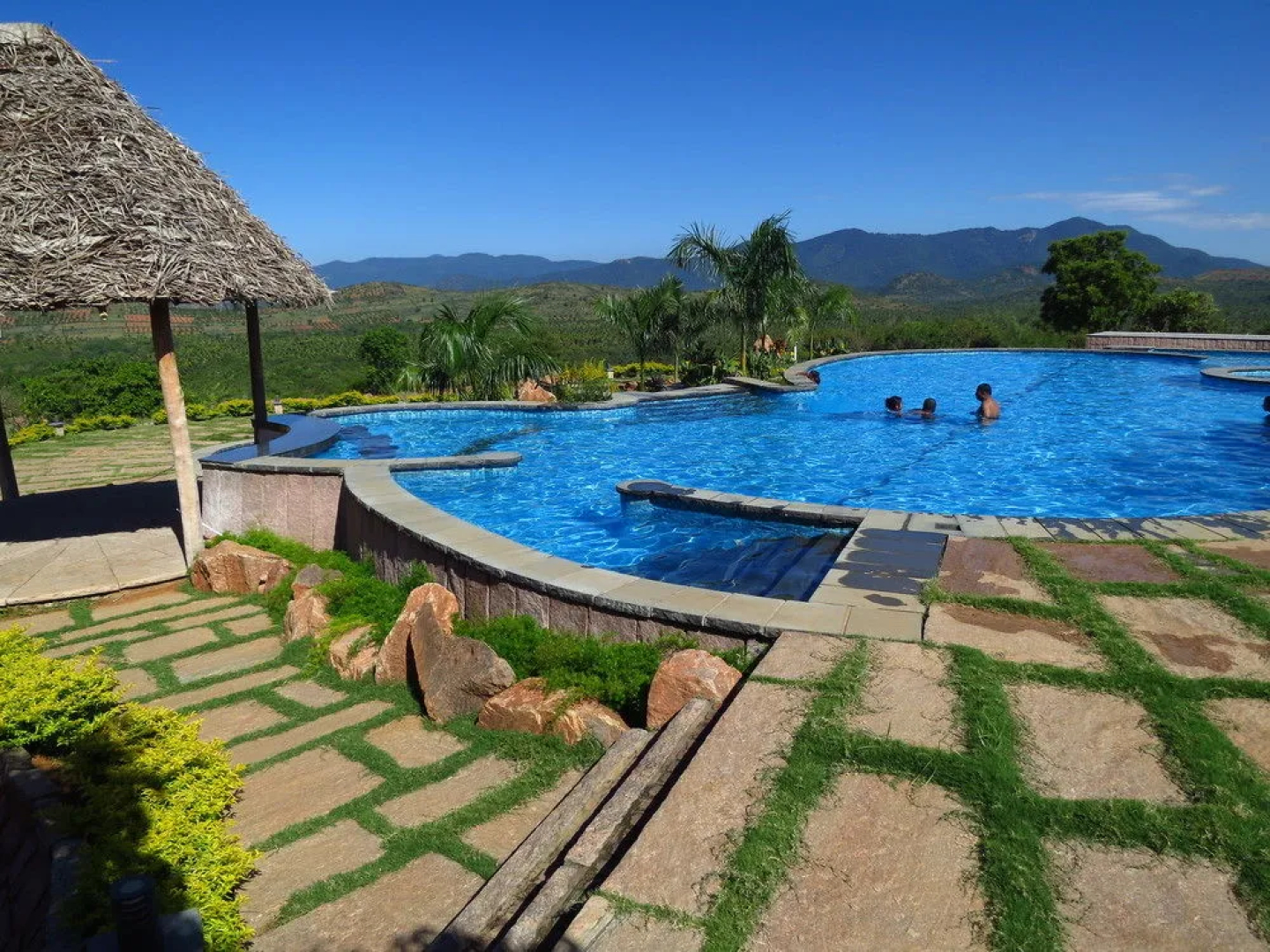 Kadambavanam Ethnic Village Resort