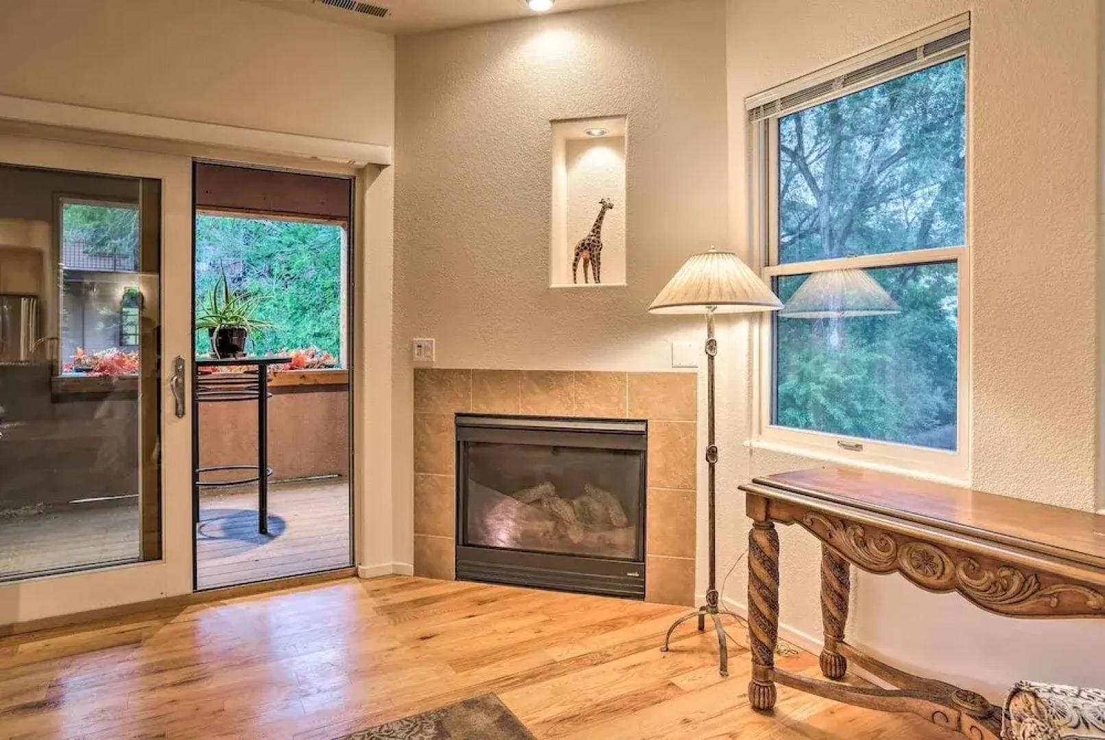 Downtown Manitou Springs Home: Tranquil Creek View