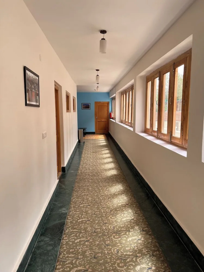 Hotel New Glacier View