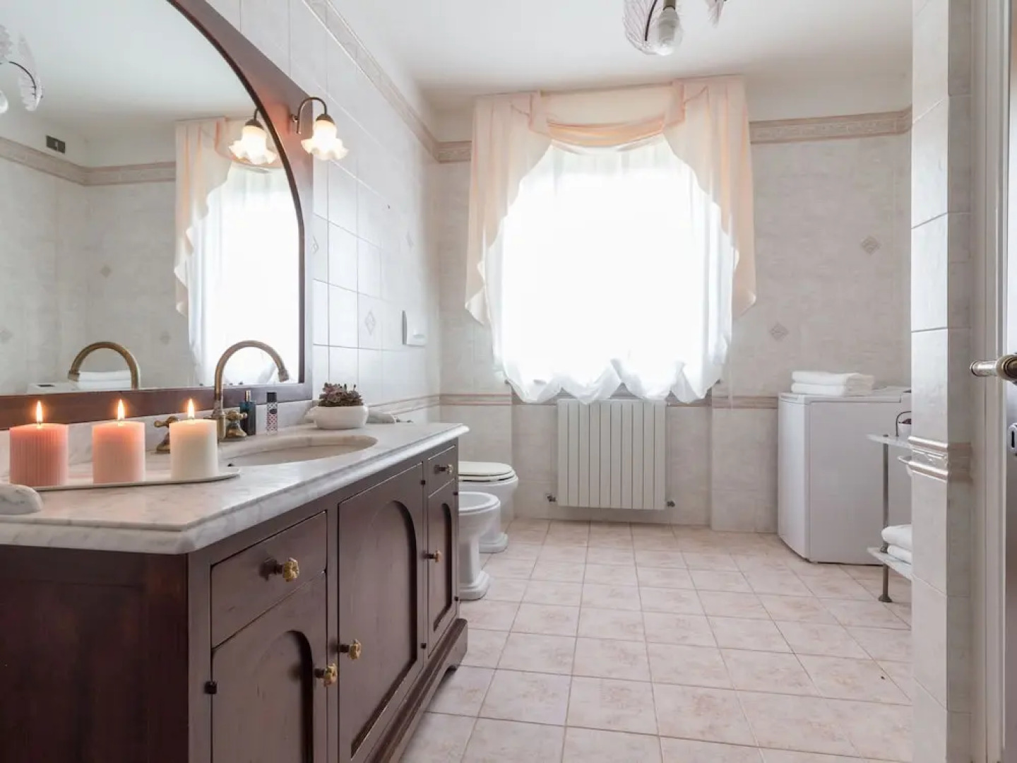 Beautiful Villa With Private Swimming Pool and Close to the sea