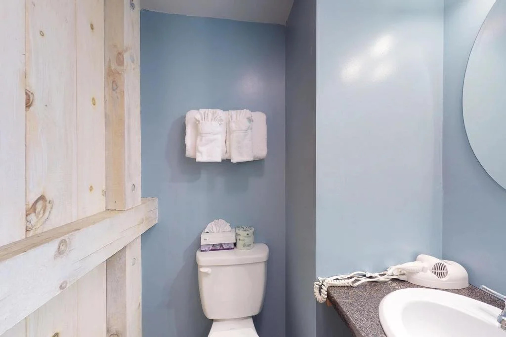 Island Inn on Martha's Vineyard