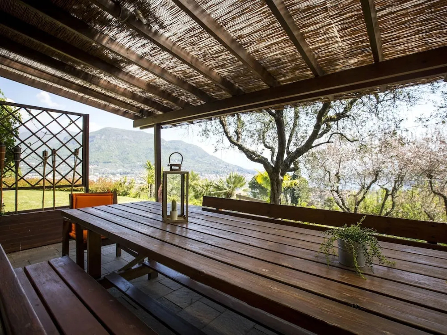 Upscale Villa in Salò Lombardy with Swimming Pool