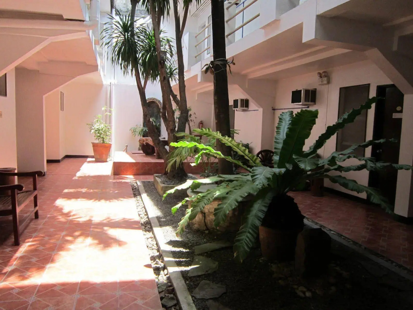 Pleasant Travelers Pension House