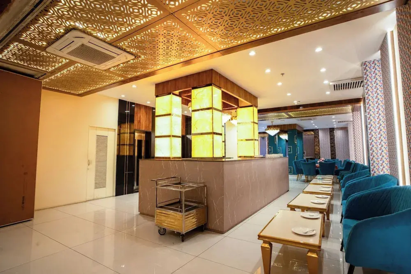 ACR Luxury Hotel