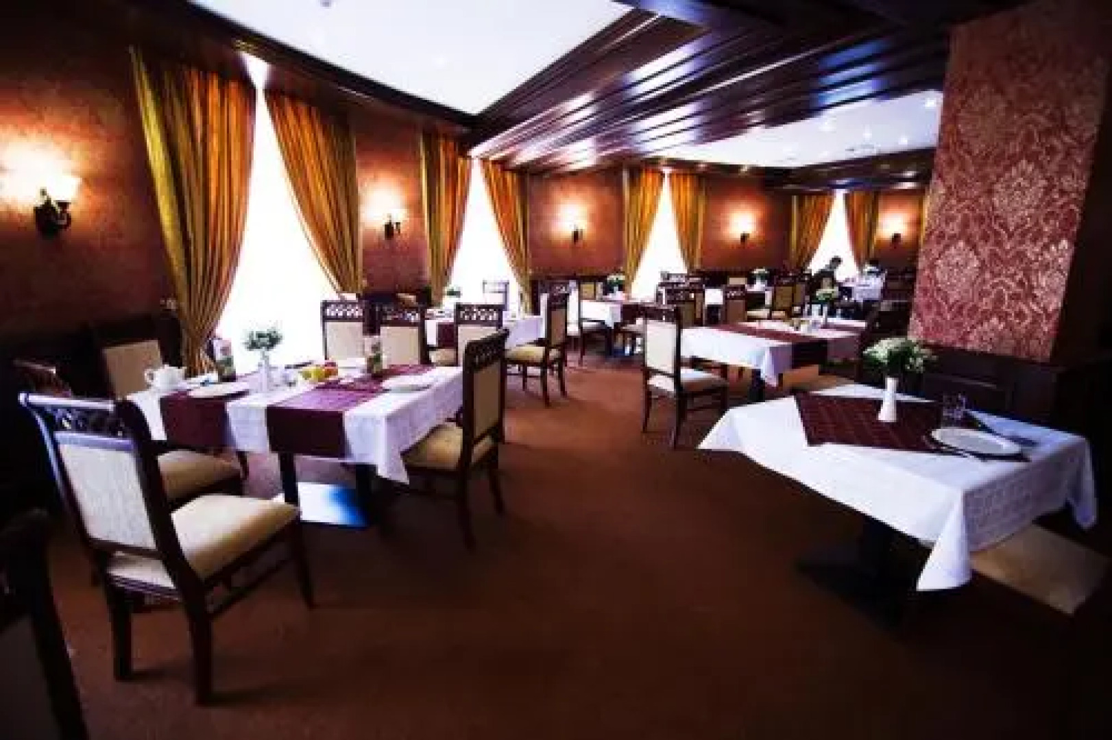 Charos Deluxe Resort & Spa