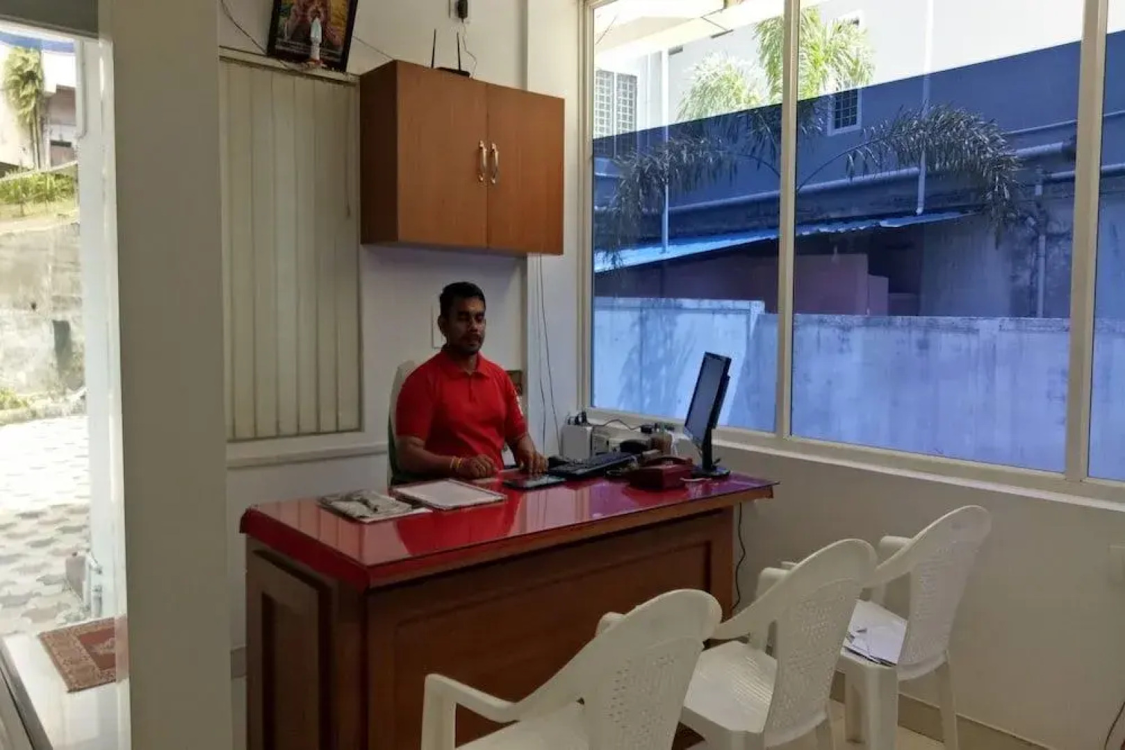 OYO 23503 Golden Valley Residency