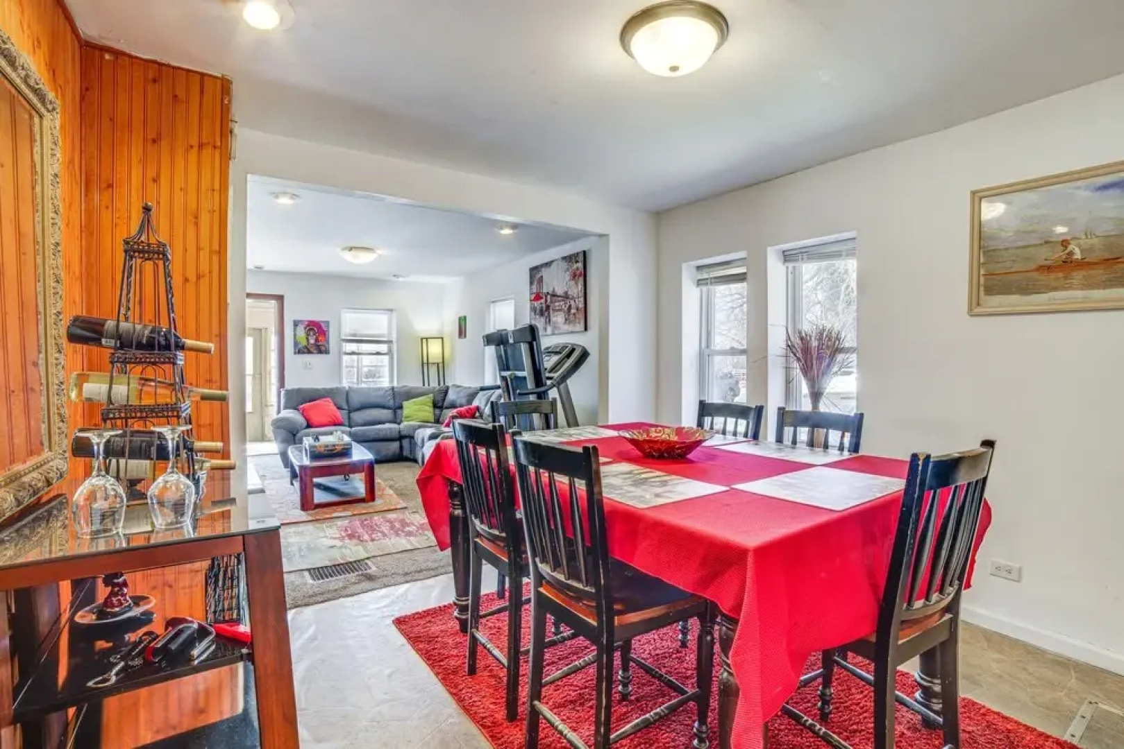 Dog-friendly Michigan City Home - 3 Mi to Beach!