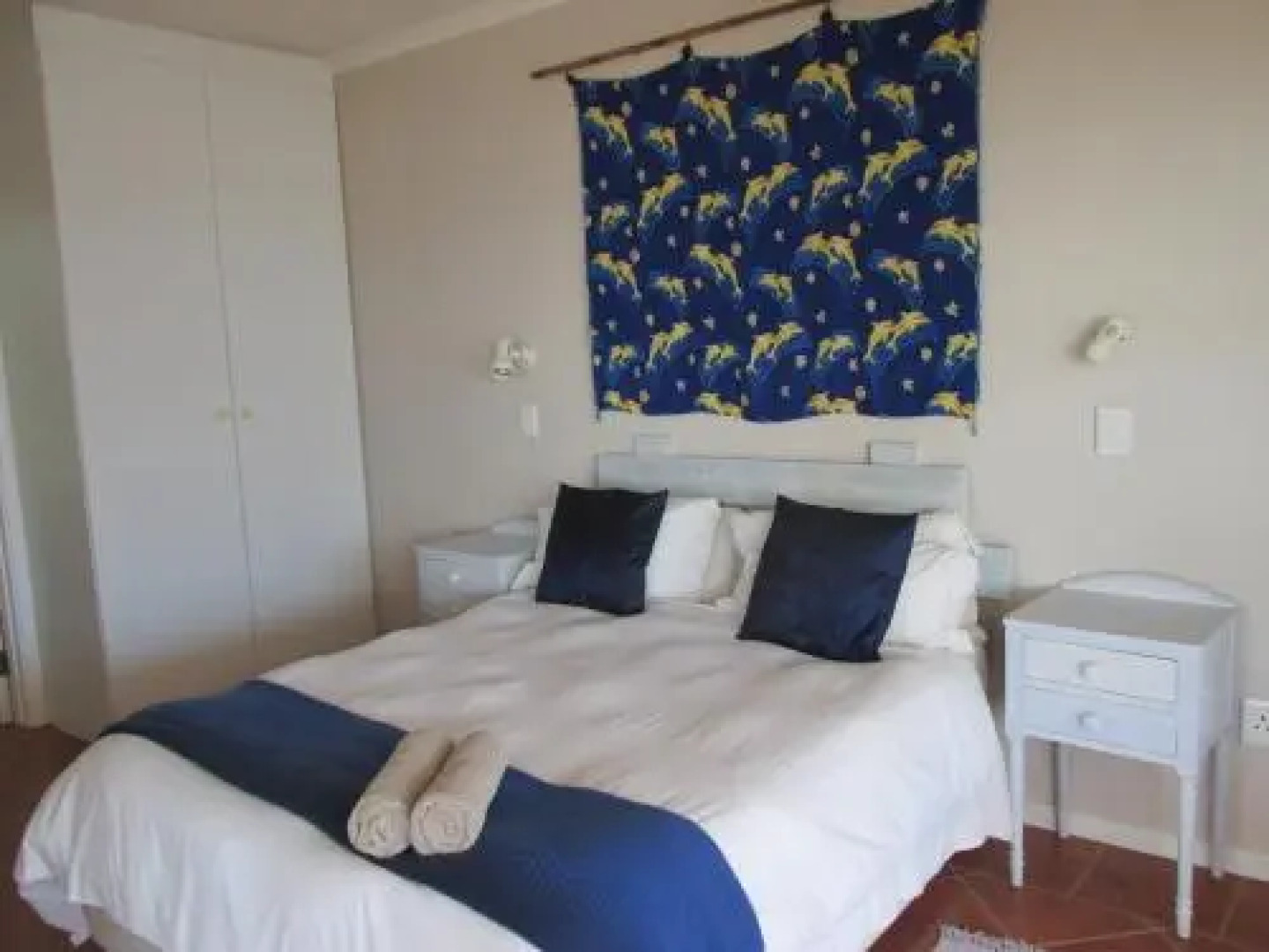 Point Village Accommodation - Laurie's House