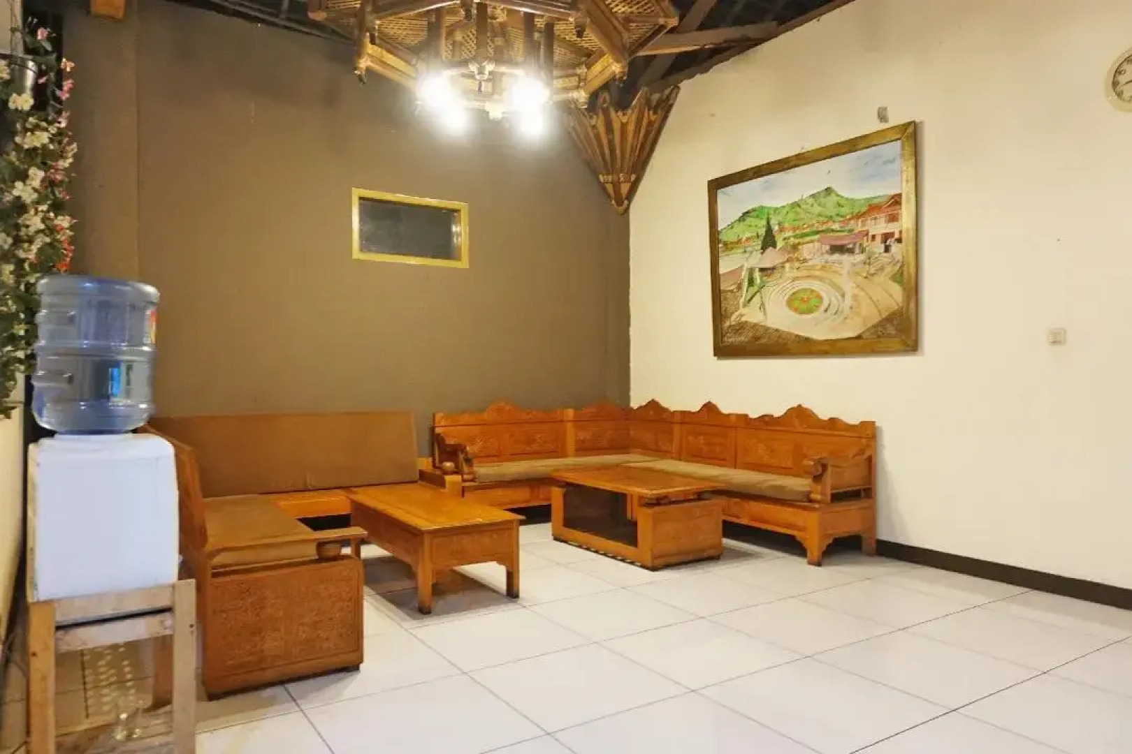 Saung Balibu Hotel