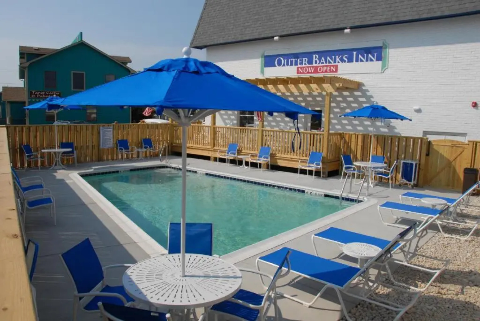 Ocean Sands Beach Boutique Inn - Stay At the Beach