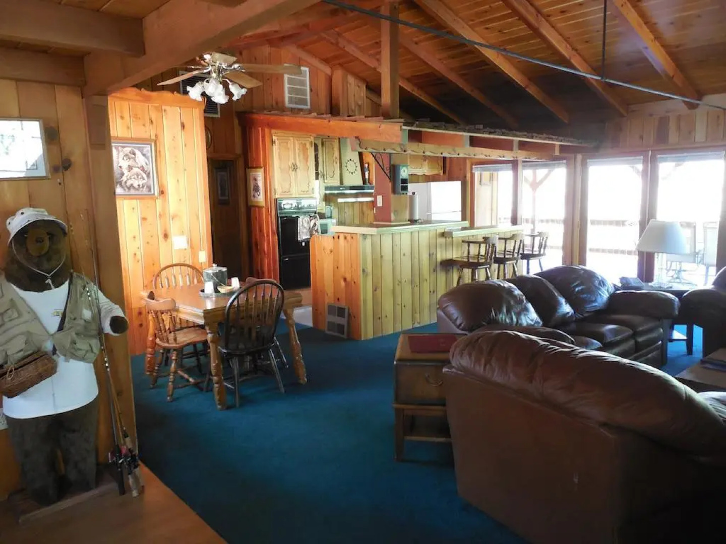 Whispering Pines Lodge