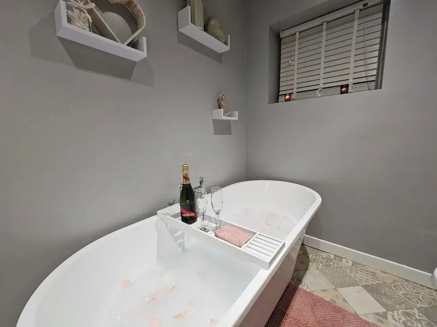 Seaside Escape at Ty Bugail - Holyhead