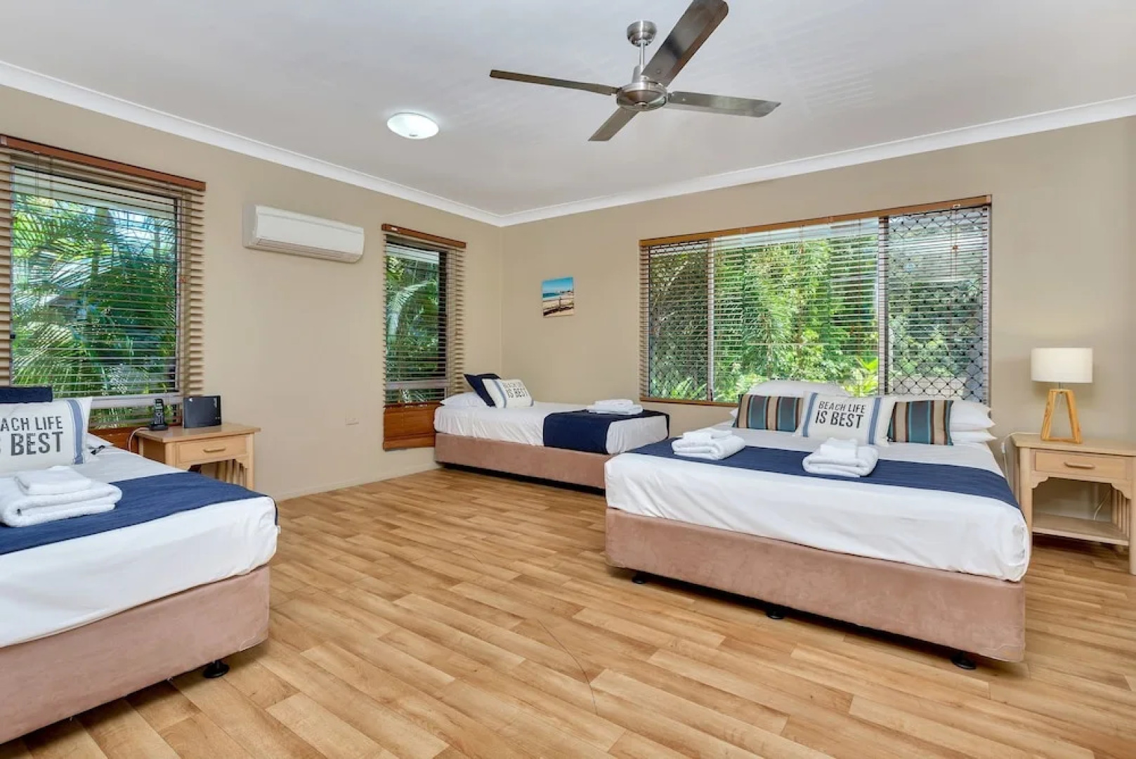 Dolce Vita Beachfront Holiday House