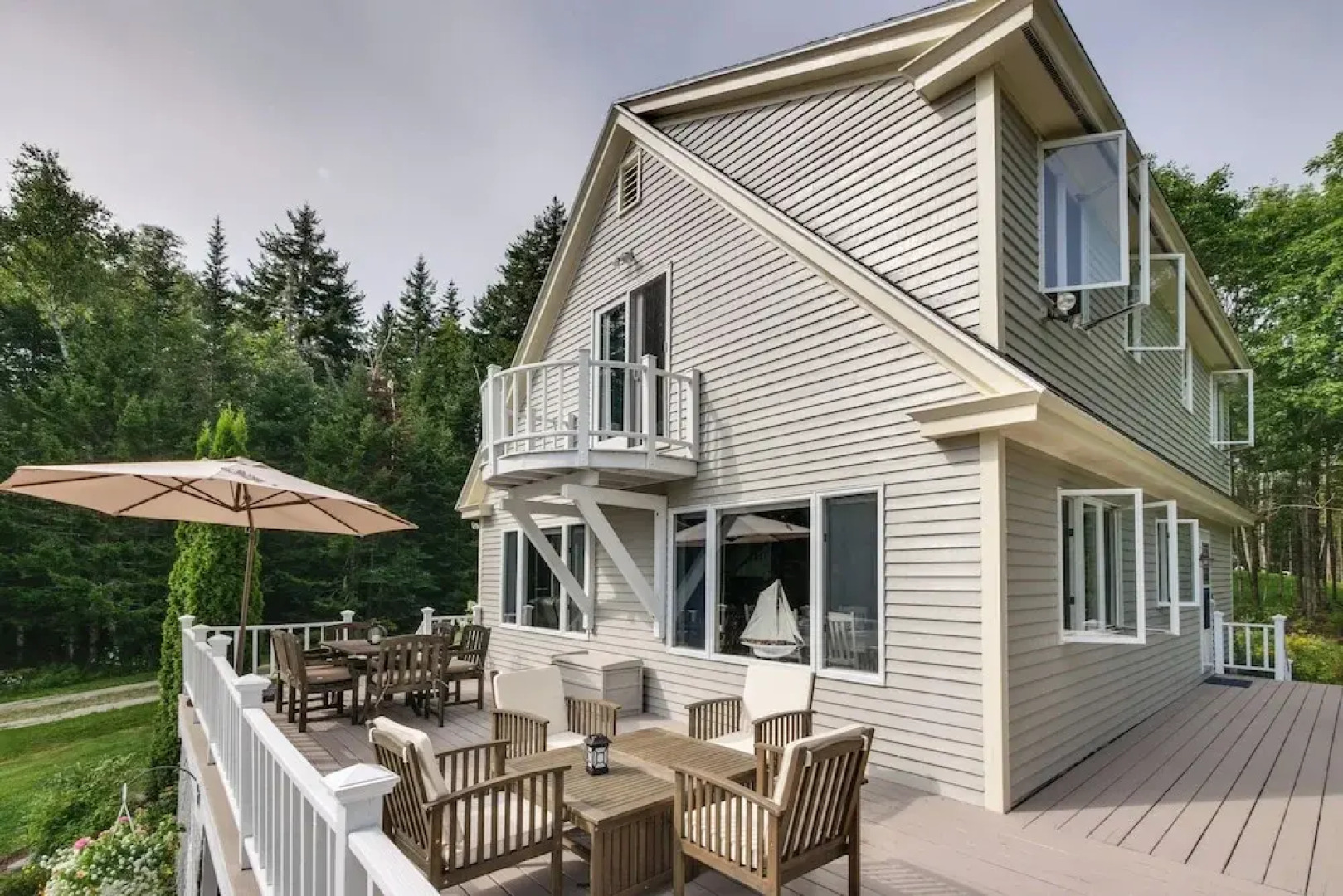 Enchanting Waterfront Sorrento Home w/ Deck!