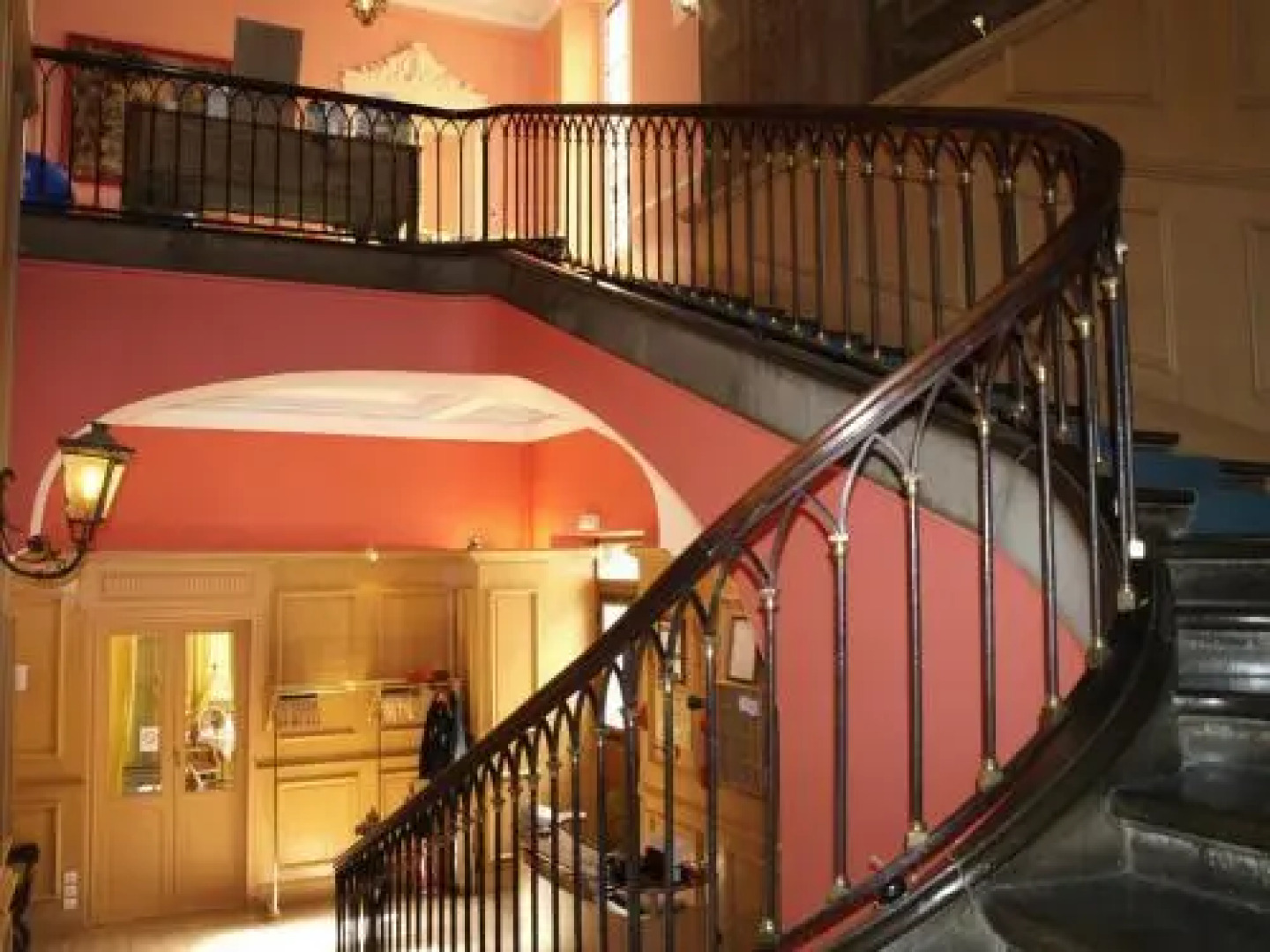 Logis Hotel Moderne Et Pigeon