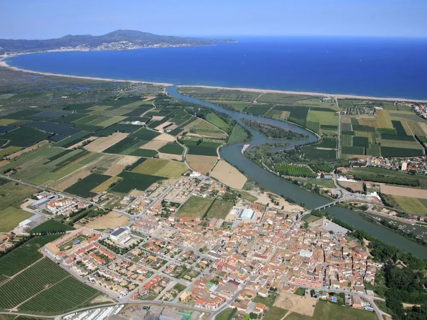 Luxurious Villa St Pere Pescador With Swimming Pool