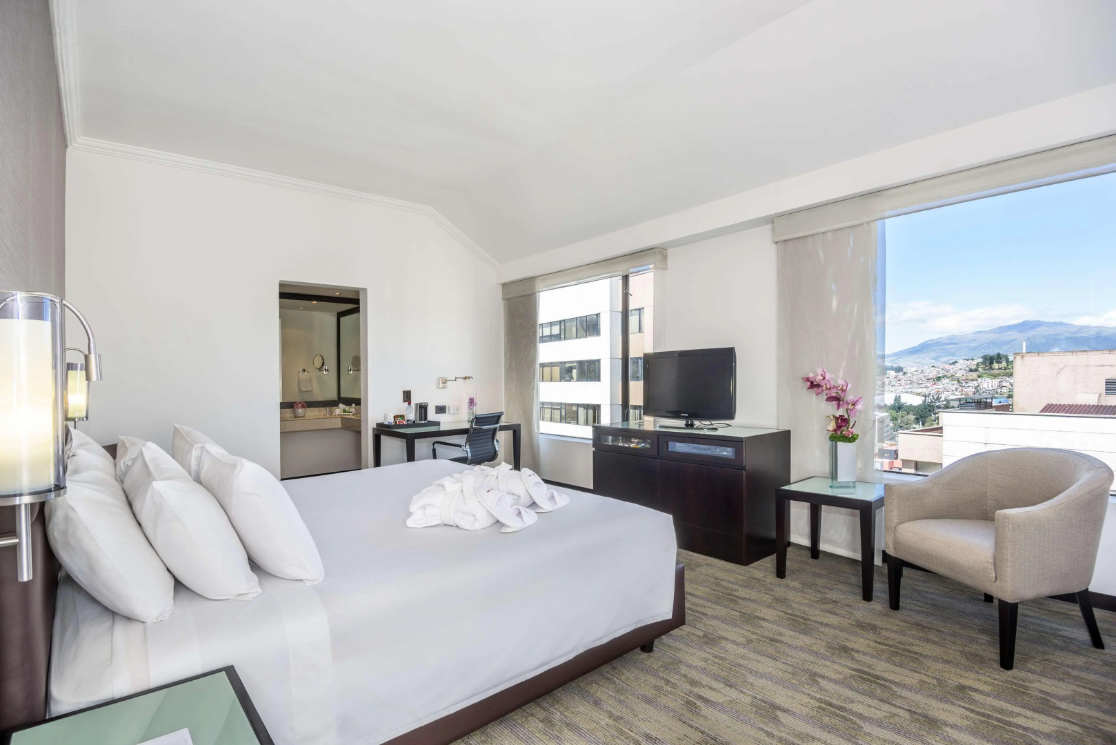 NH Collection Quito Royal